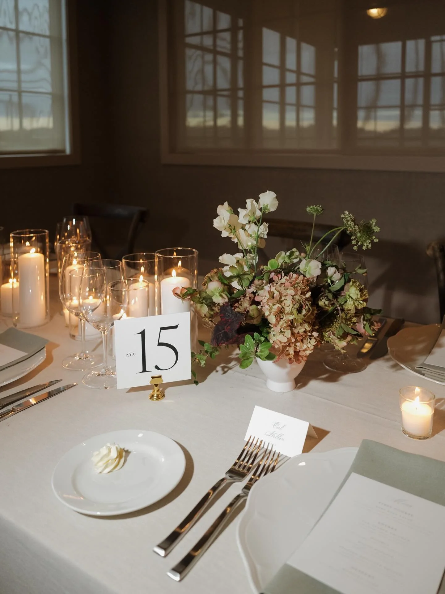 In our minds there&rsquo;s no such thing as too many candles. For brides and planners who are wondering, Fersk now offers pillar and taper candles as rentals for our full service weddings. ✨

Photos: @kennethsmithphotos for @laurenalatriste 
Planning