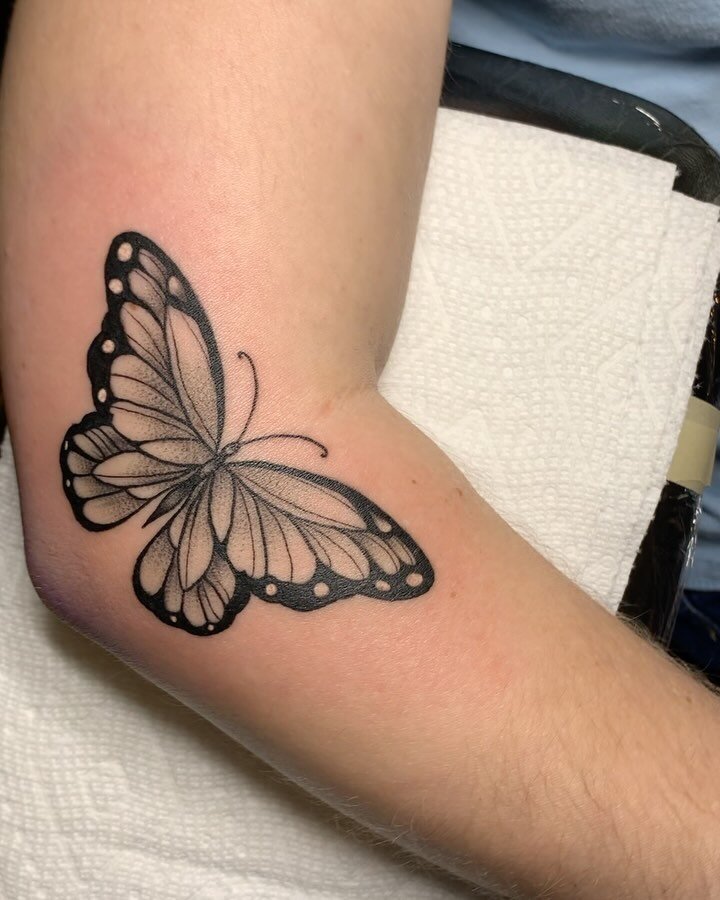 butterfly movement tattoo by @sayanatattoos 
.
.
#butterfly #butterflytattoo #🦋 #movement #tattoo #blackwork #nature #naturetattoo #atlantatattooartist #memorialtattooatl