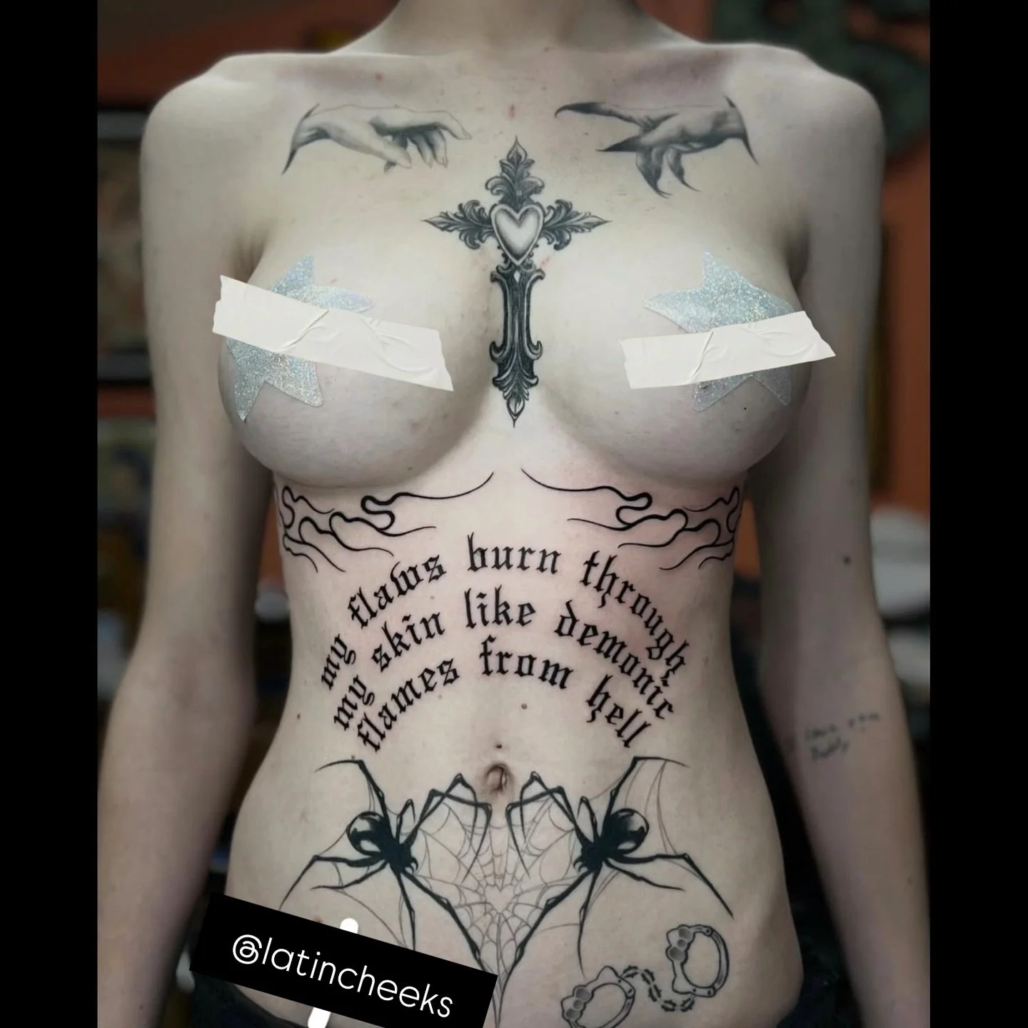 @latincheeks 

.

#tattoo #tattooart #tattooartist #tattoooftheday #tattoos #tattooinspiration #blackandgreytattoo #creepy #goth #atl #atlanta #atlantatattoo #atlantatattooshop #atlantatattooartist #memorialtattooatl