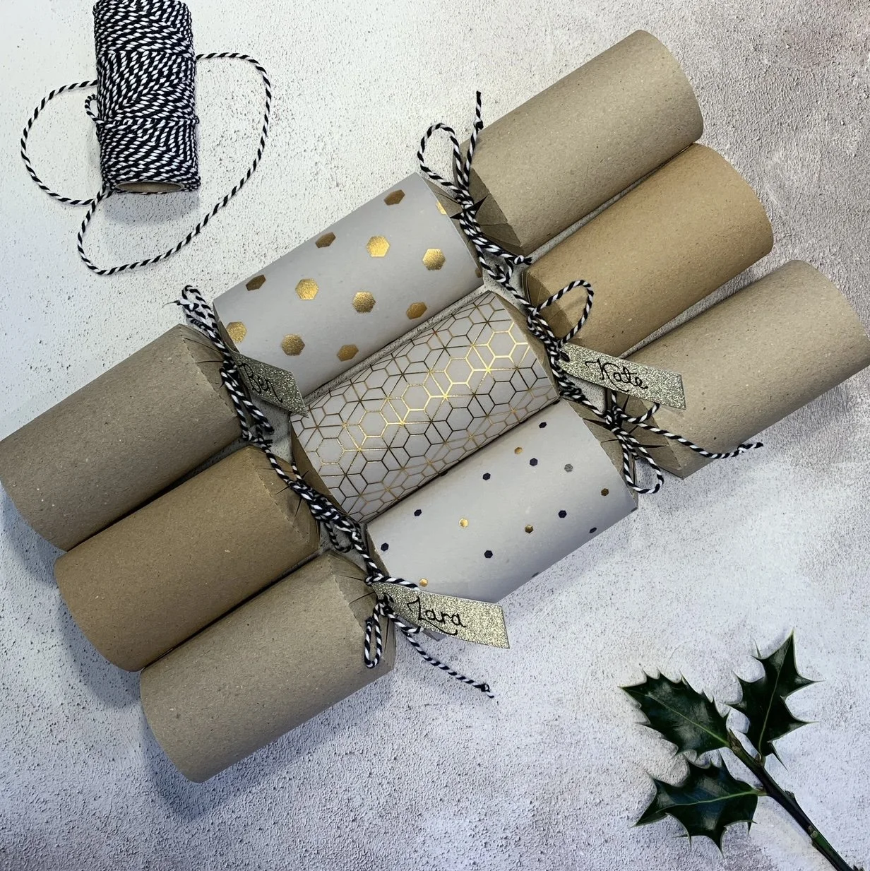 8 ways to Survive Christmas | Craft Edition