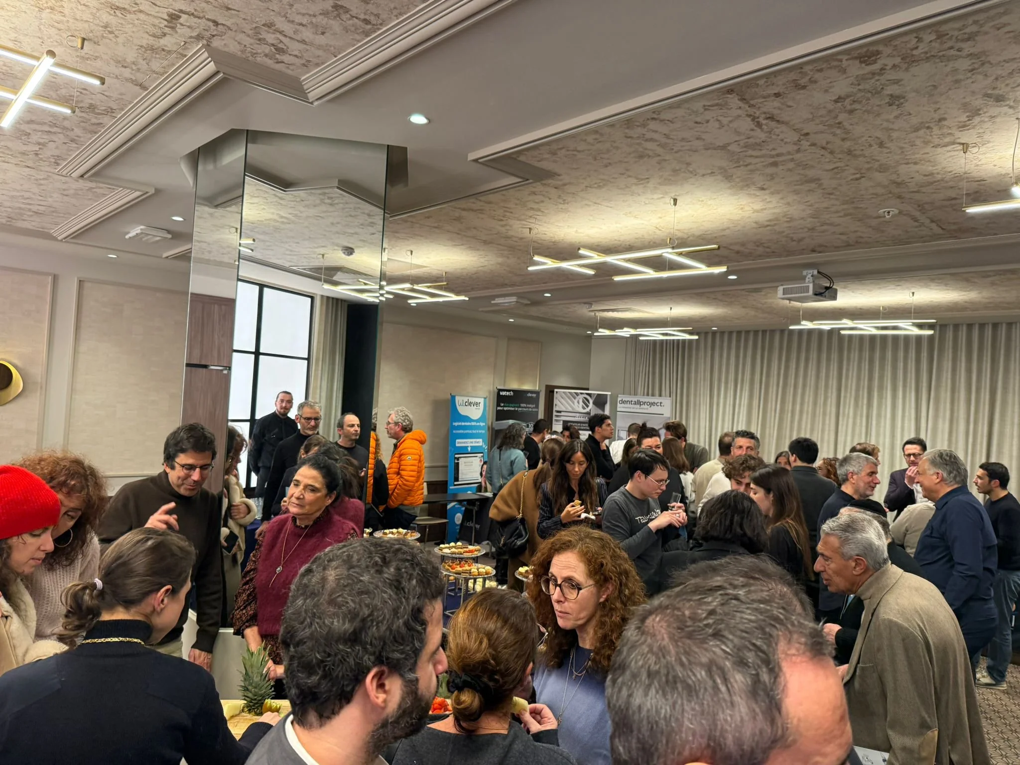 eaa0be4a-19fd-418c-b070-71b06580f003 salle.jpg