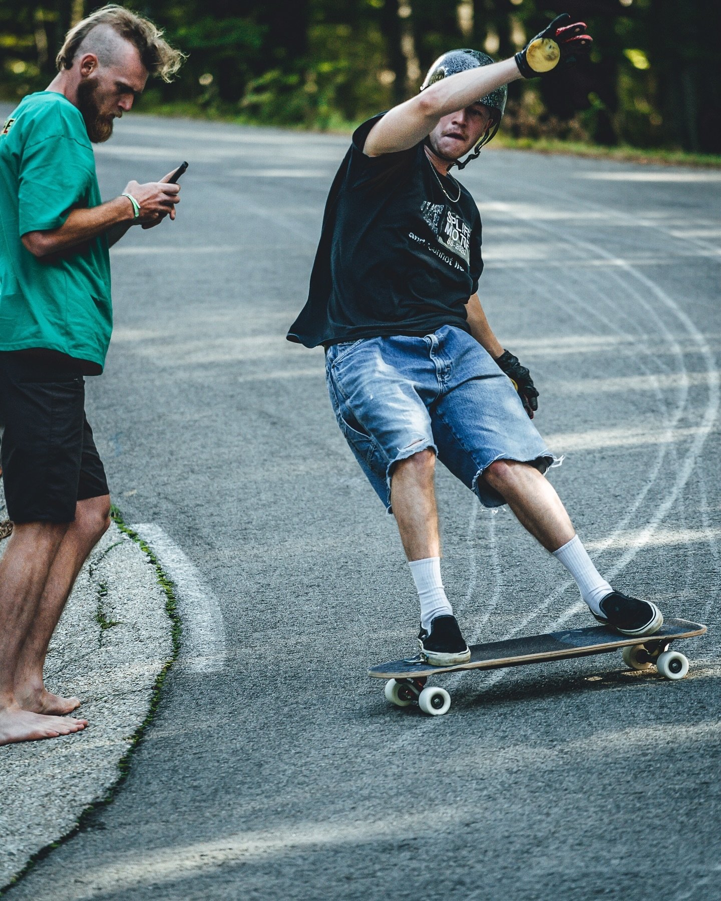 This style &gt; 

@_skethan flopping it out while TM @hazclarke_hlss is on reel duty. 

Photo by @haxmeaton 

#madridskateboards #madriddownhill