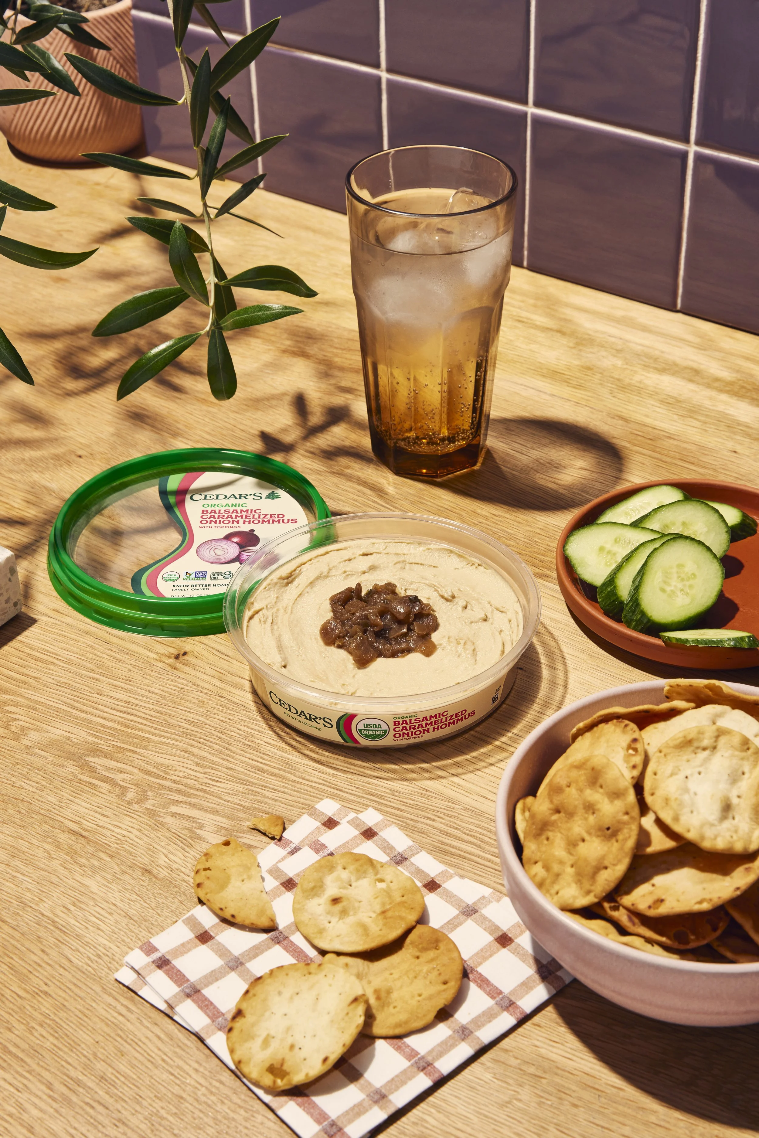 01_BucketOne_ToppedOrganicHommus_00077 copy.jpg