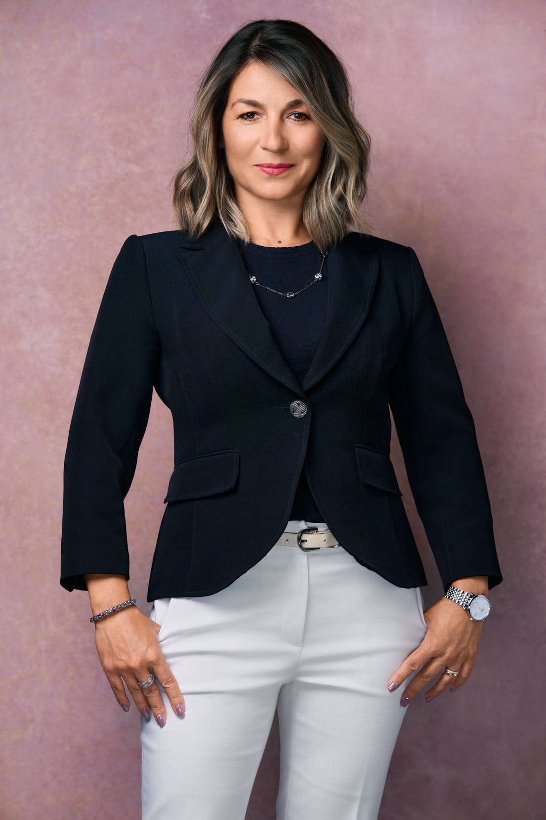Professional Photography Studio Oakville Burlington Mickey Dinis MNP5523-Retouched.jpg
