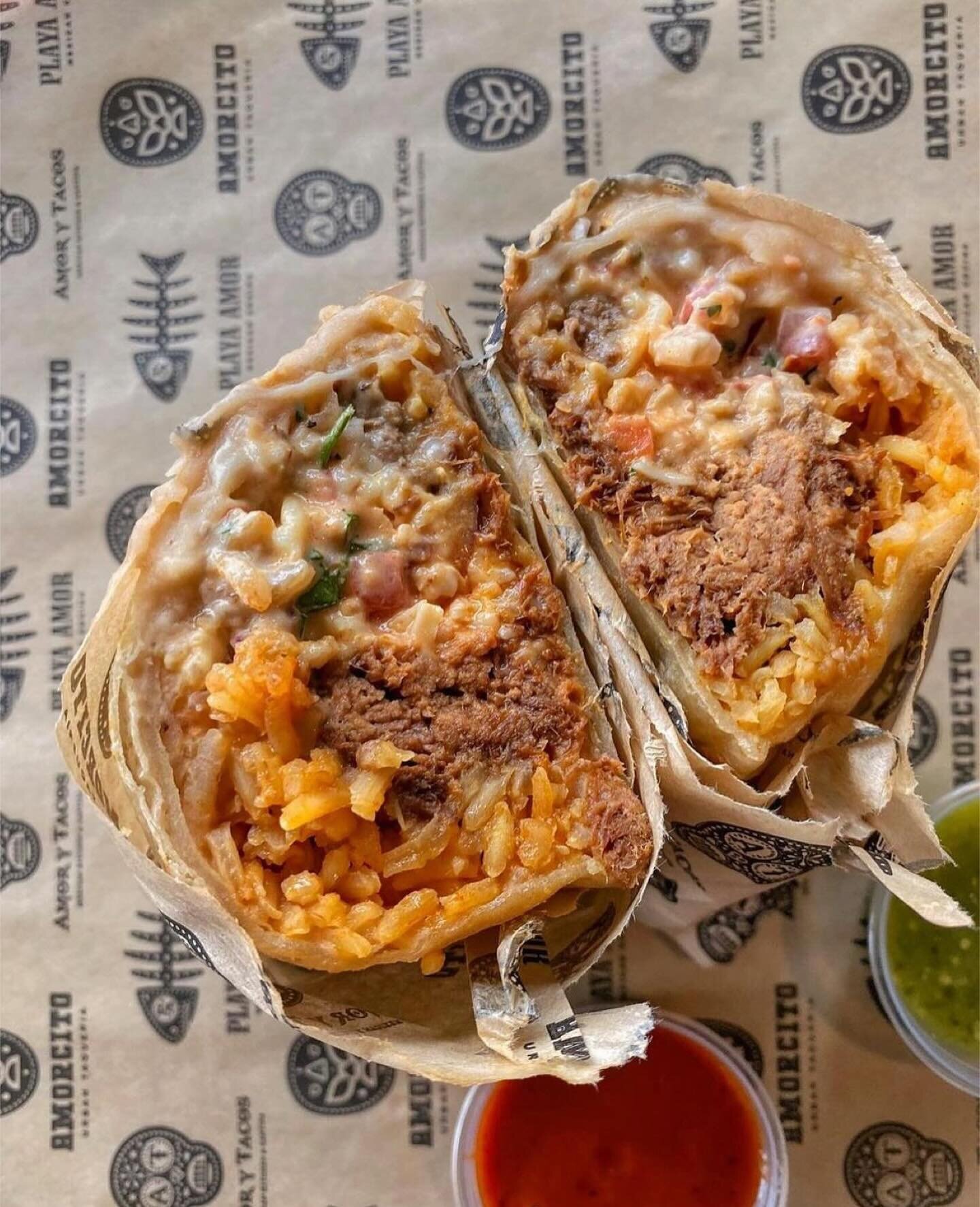 It's #NationalBurritoDay 🌯 Unwrap a Masterpiece at @amorcitosocal! Meet their Beef Short Rib Burrito, a delicious bundle of joy you don't want to miss! Nestled in a warm tortilla are succulent beef short ribs that'll leave you craving for more. #lon