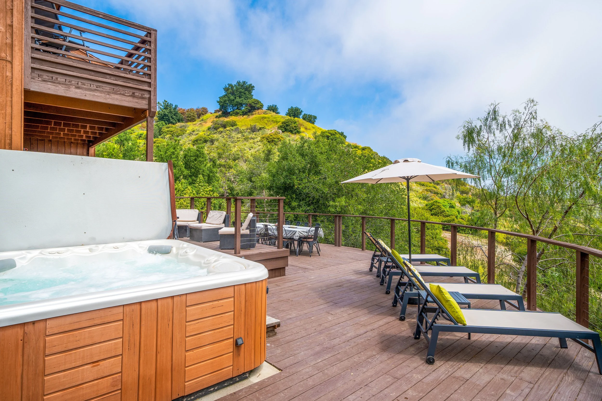 Outdoors_ Hottub _ Patio.jpg