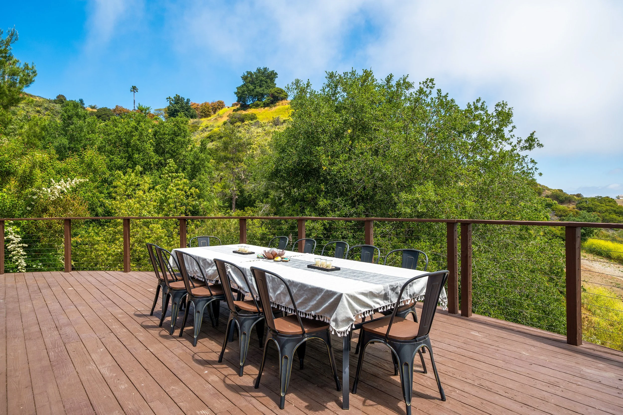 Outdoors_ Dining.jpg