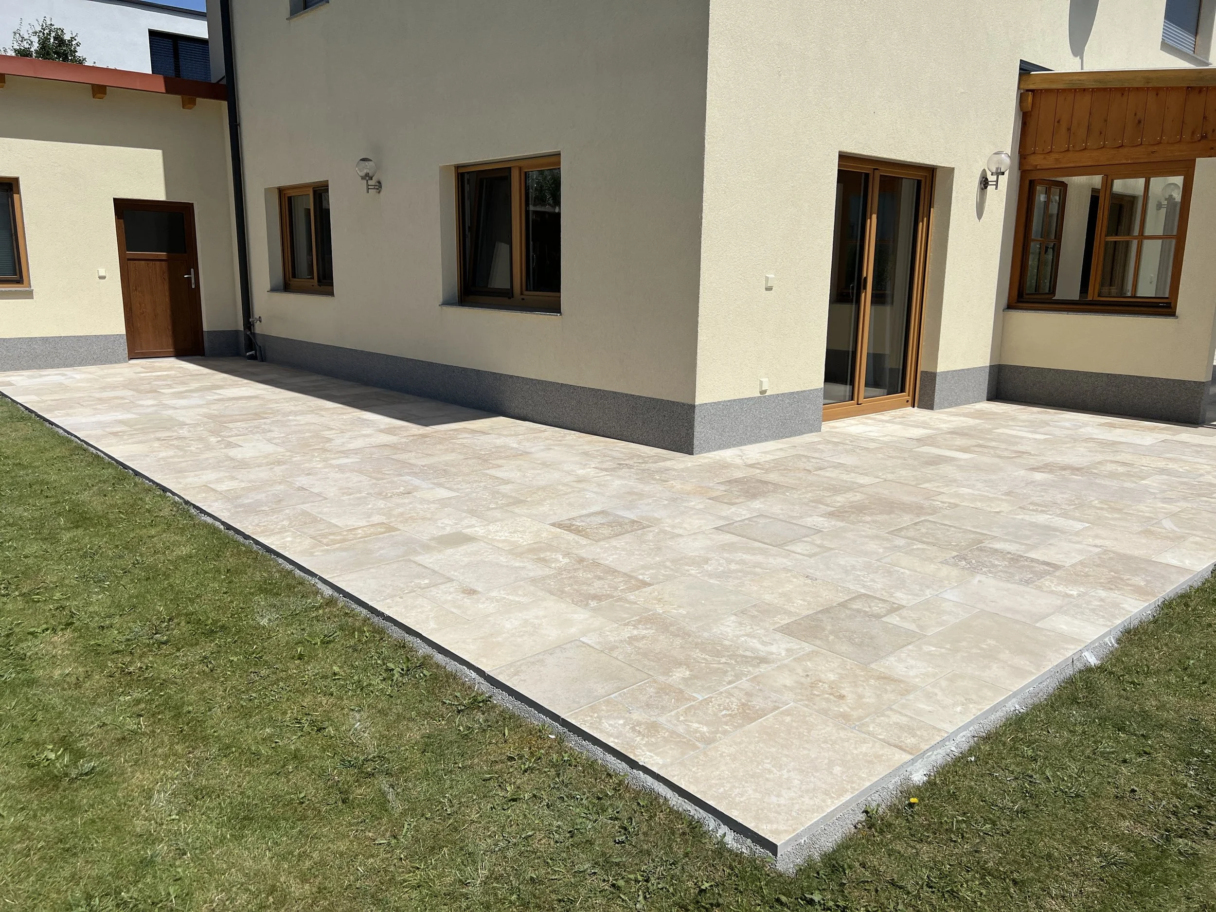 Travertin Beige Verband.JPG