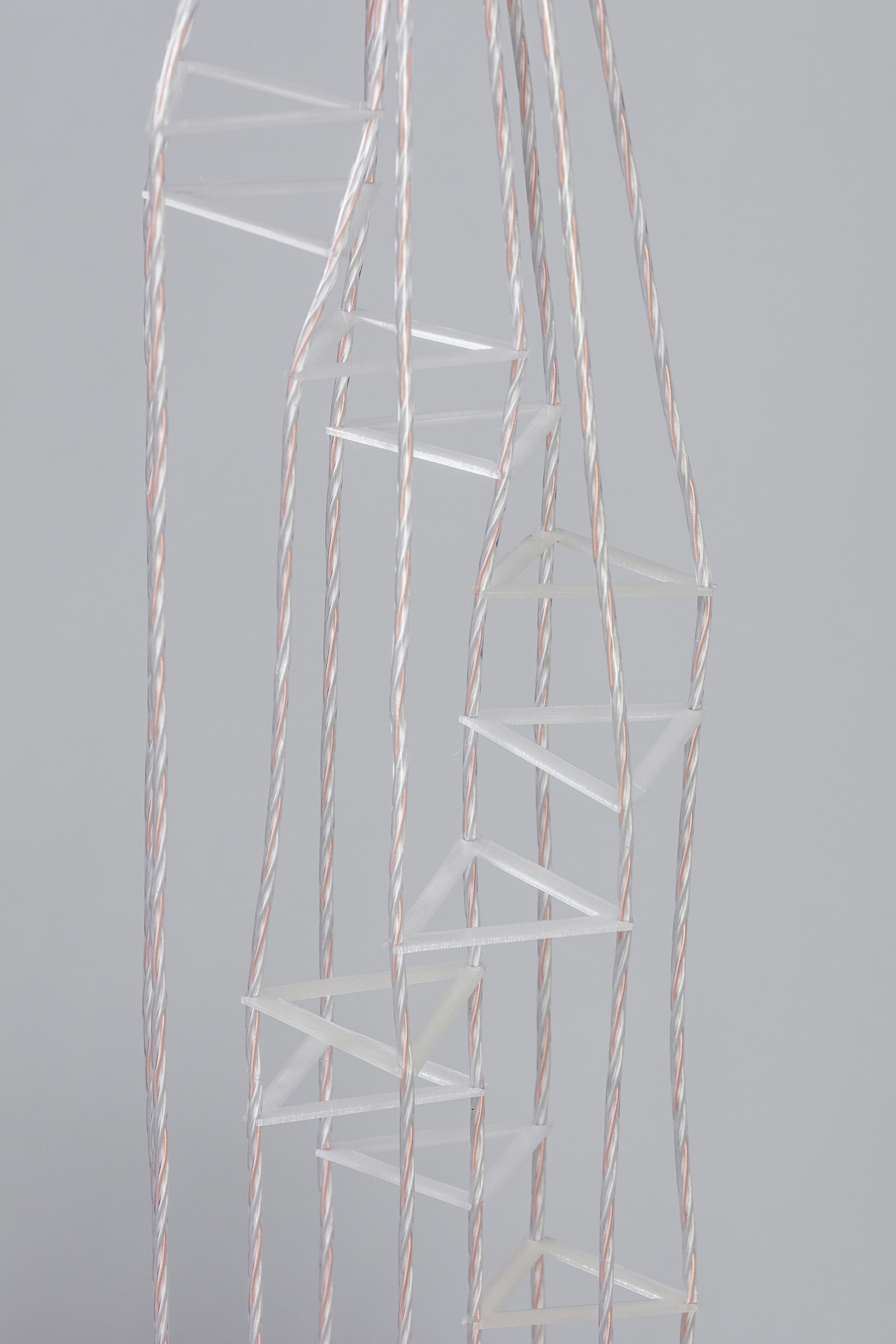 WIRE DETAIL YAIR .jpg