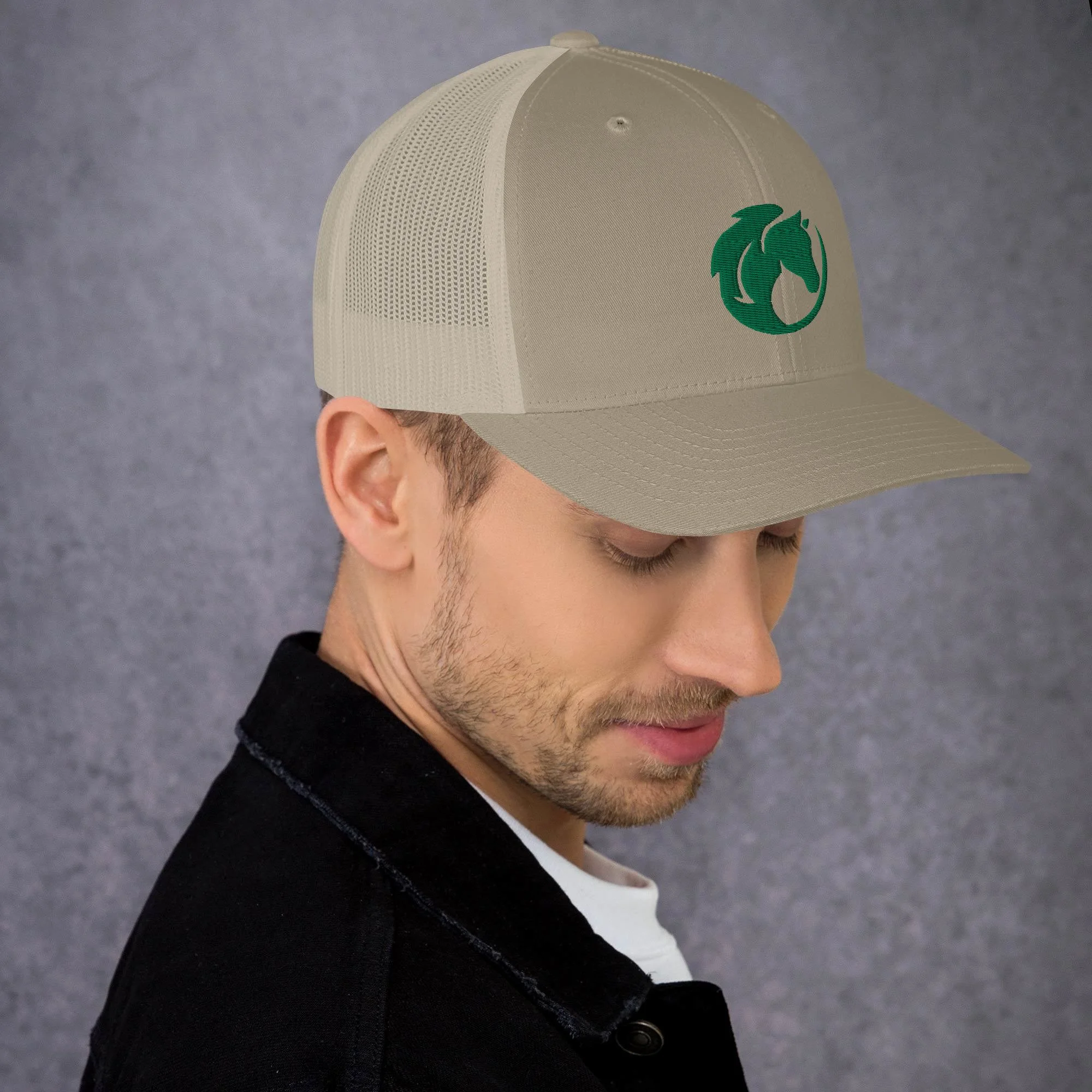 retro-trucker-hat-khaki-right-6418dabf1efe5.jpg