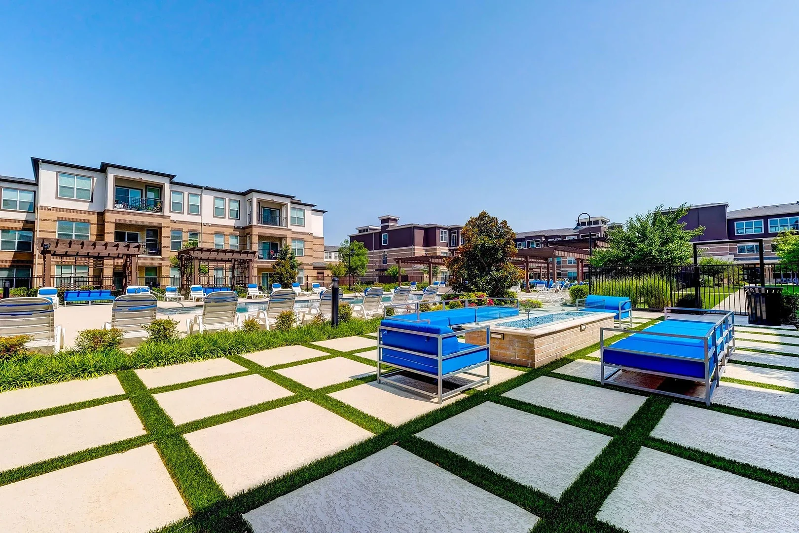 McKinney Square Apartments (Dallas, Texas) (2).webp
