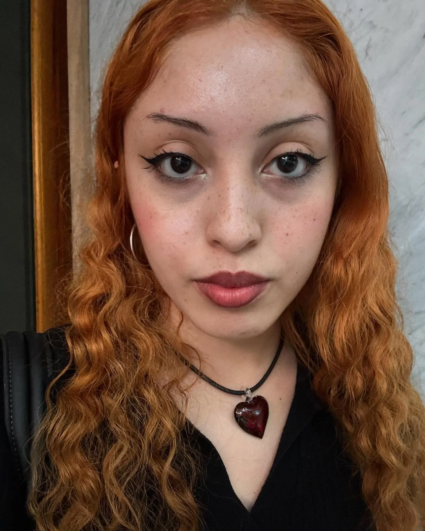 a very normal girl ⊱✿⊰