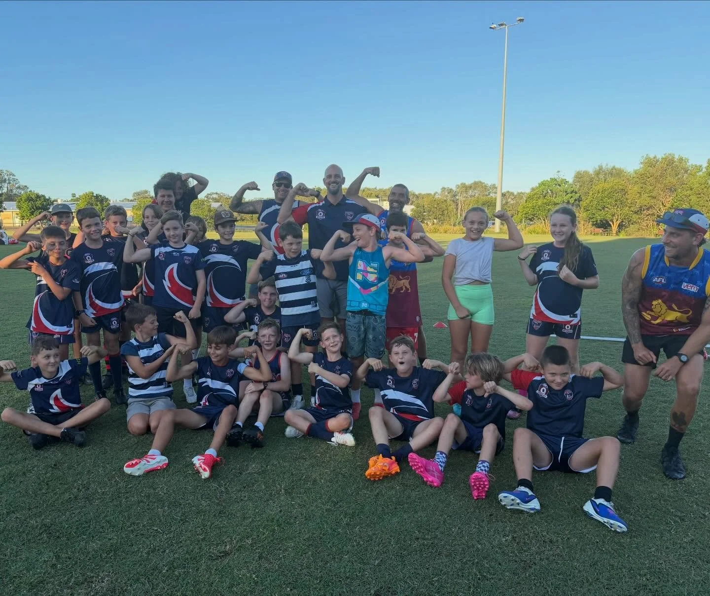 Under 11s Friday night training off to an awesome start 👏🏻 A big thank you to our Breakers coaches! 💫 

Absolute fun for all followed by a session for the @coolum_brokens 🔴⚪️🔵