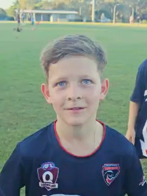 It&rsquo;s nearly Friday and under 11&rsquo;s extra training is on tomorrow at 4pm. Such a great way to spend the end of the week at Chambers Oval, followed by @coolum_brokens session at 5pm. 🔴⚪️🔵