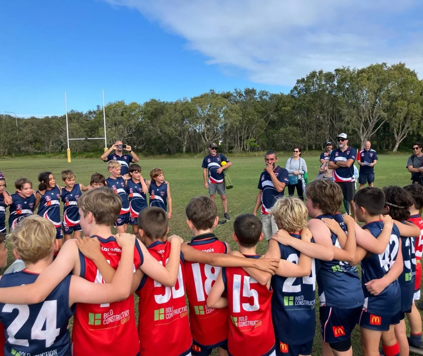 The Coolum Breakers family spirit was well and truely alive at our home Derby today for our under 11s! We are so proud of both teams ❤️💙