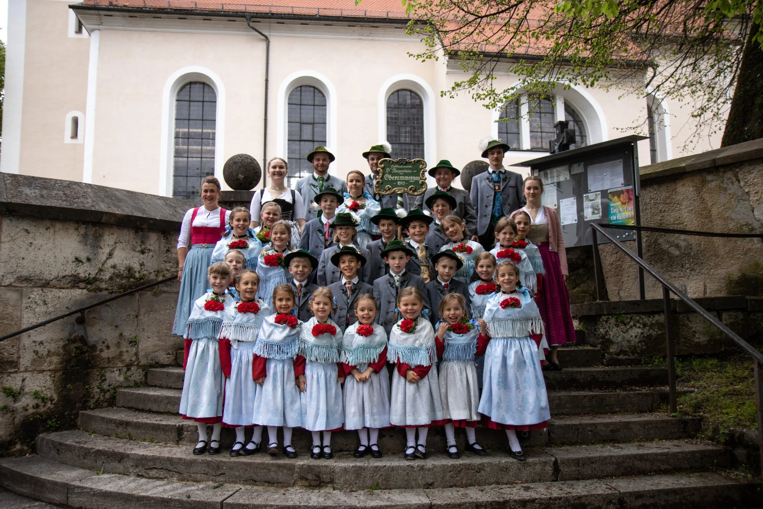 Knöpflesingen der Plattlerkinder