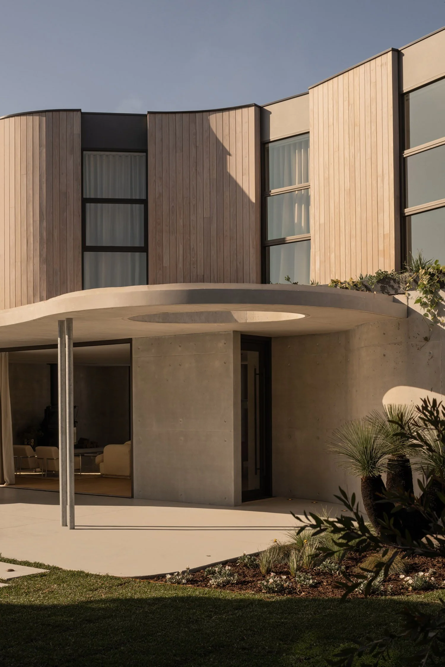 perth-swanbourne-maek-custom-luxury-home-off-form-concrete-front-entry-1.jpg