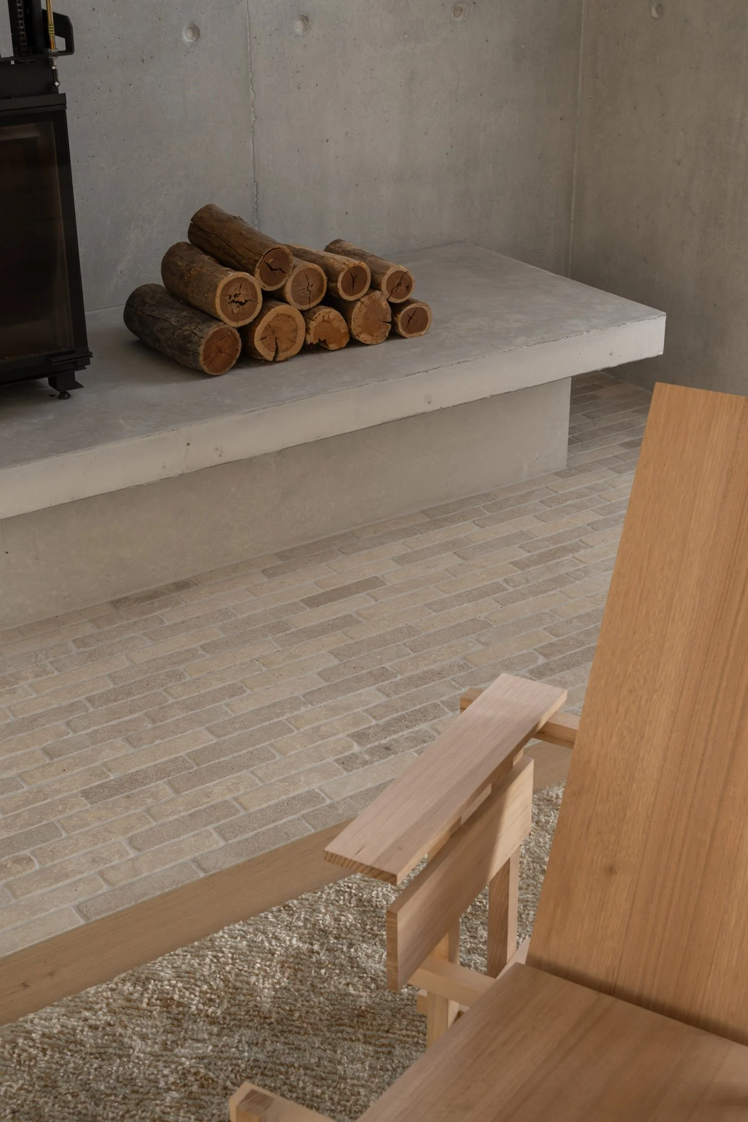perth-swanbourne-maek-custom-luxury-home-off-form-concrete-interior-design-seguin-fireplace-3.jpg