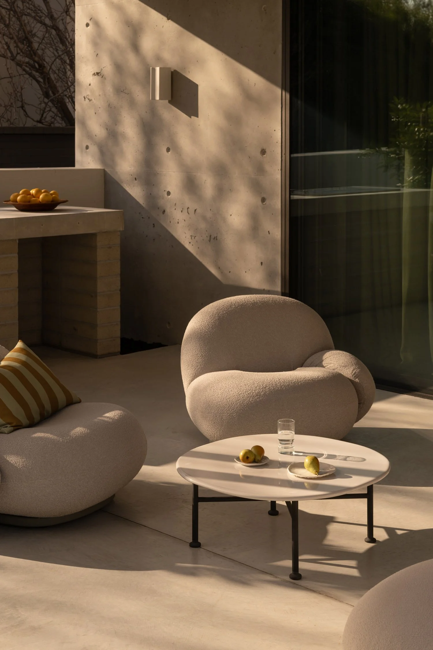 perth-swanbourne-maek-custom-luxury-home-off-form-concrete-outdoor-entertaining-cult-design-1.jpg