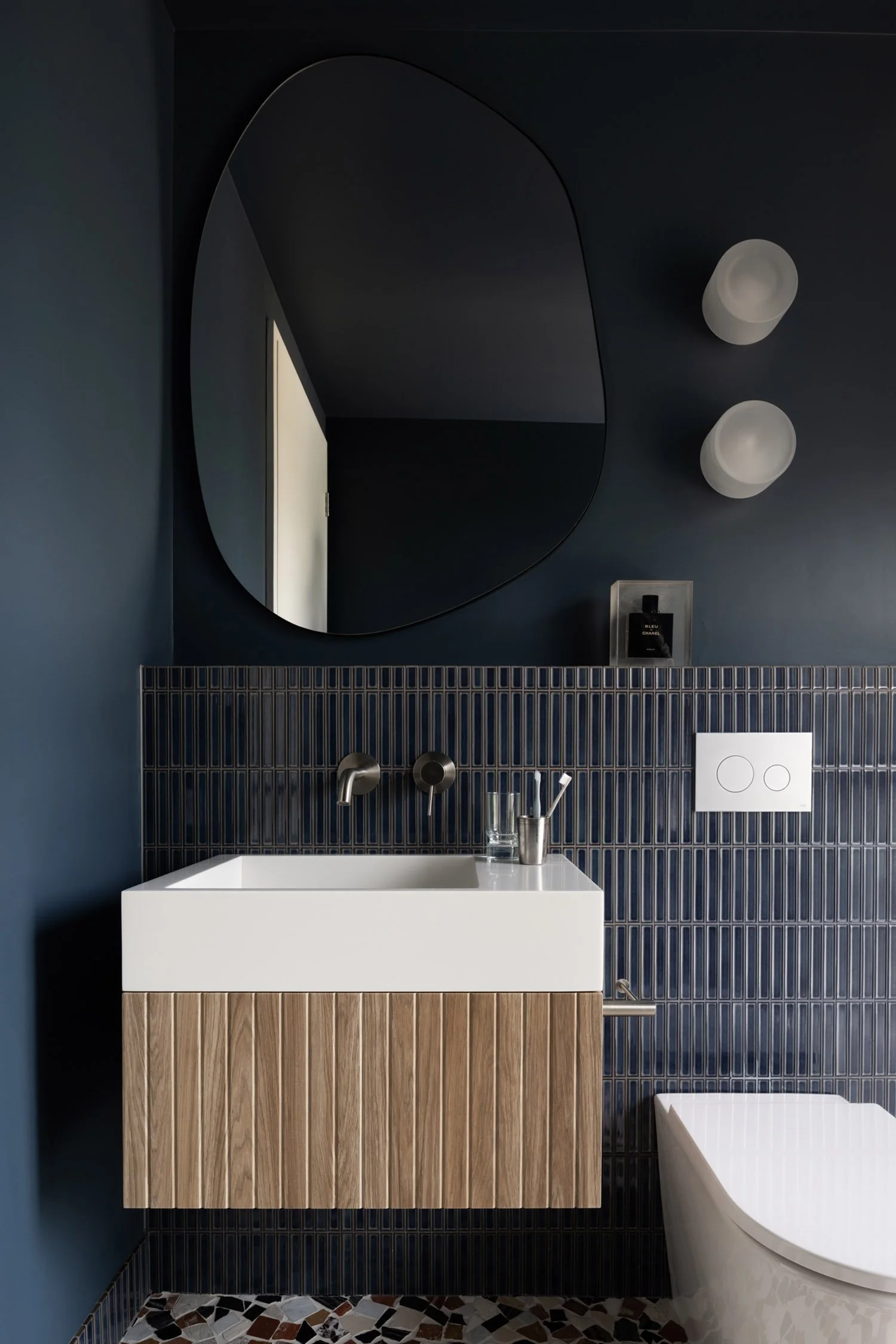 north-fremantle-maek-custom-home-blue-bathroom-1.jpg