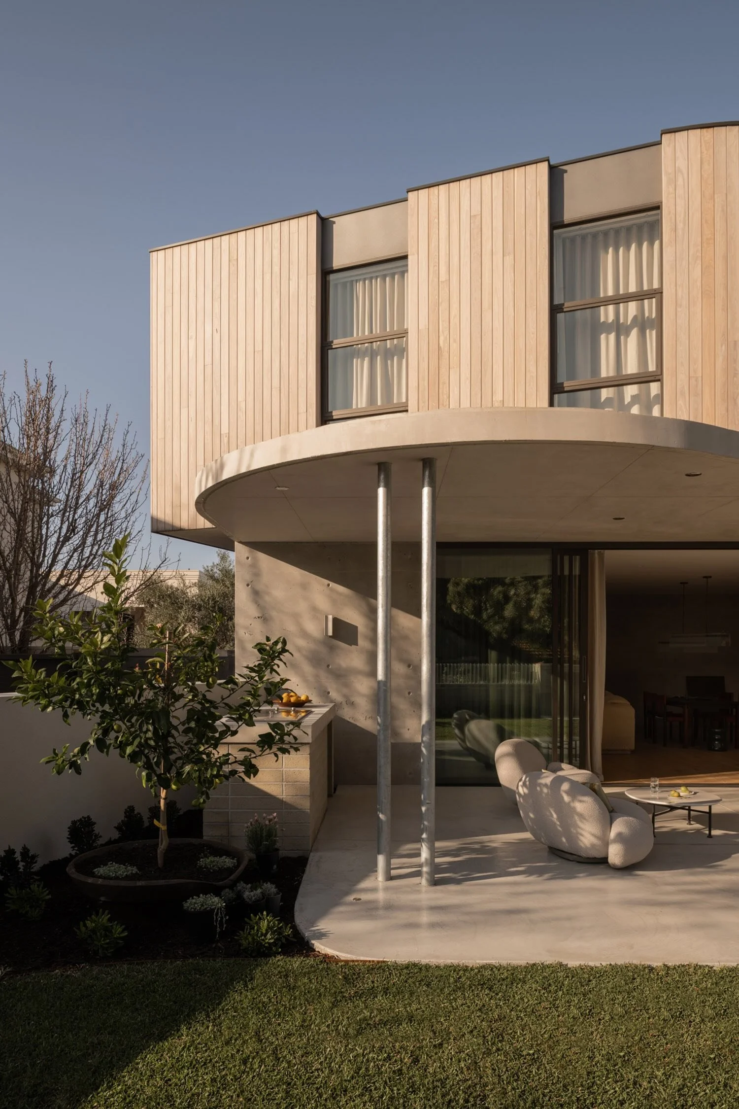 perth-swanbourne-maek-custom-luxury-home-off-form-concrete-alfresco-bbq-cult-design-4.jpg