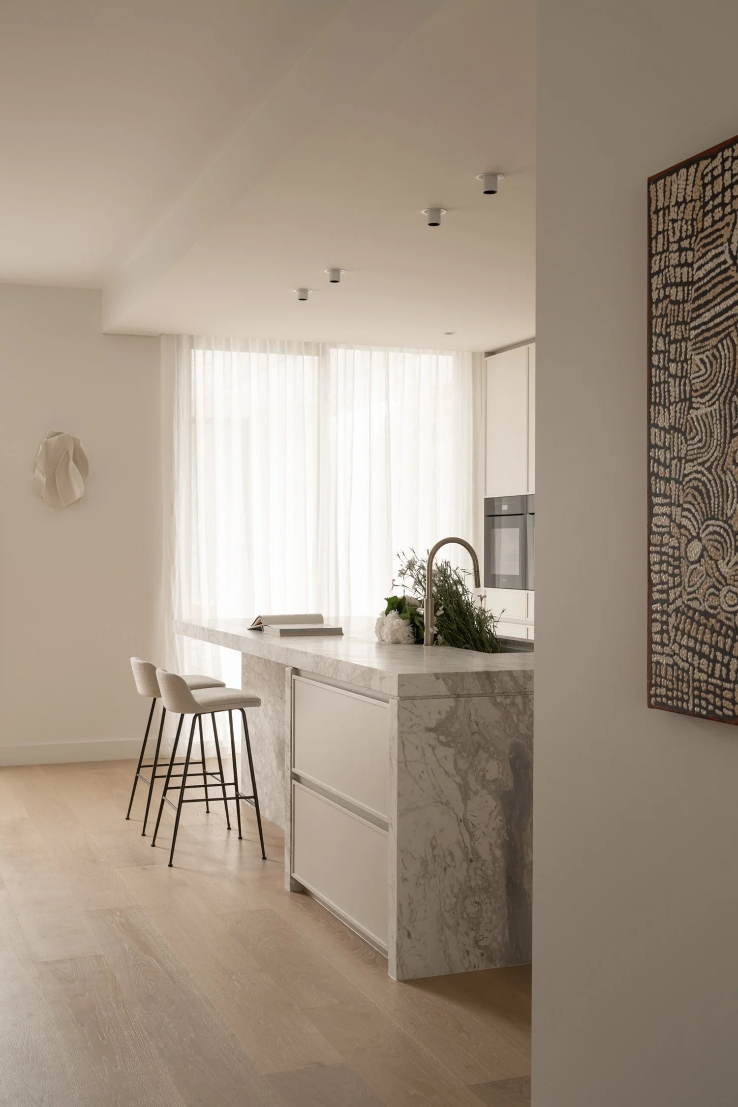 perth-cottesloe-maek-custom-luxury-home-interior-design-kitchen-natural-stone-marble-artedomus-selenis-2.jpg