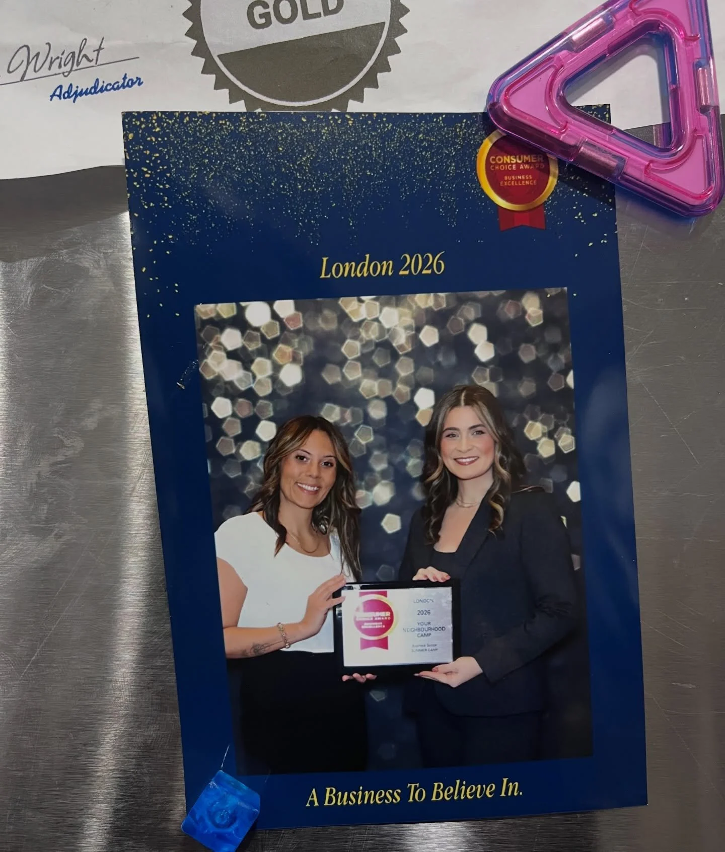 Some things go right on the fridge - right next to the kids art, magnets from road trips and weekly meal schedules. So proud that we have won @consumerchoiceaward for Summer Camp in London. 

Your trusted source for kids fun, all summer long, from ag