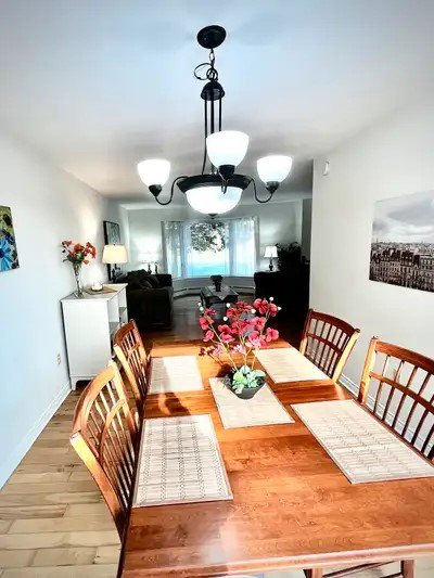 dining room.jpg