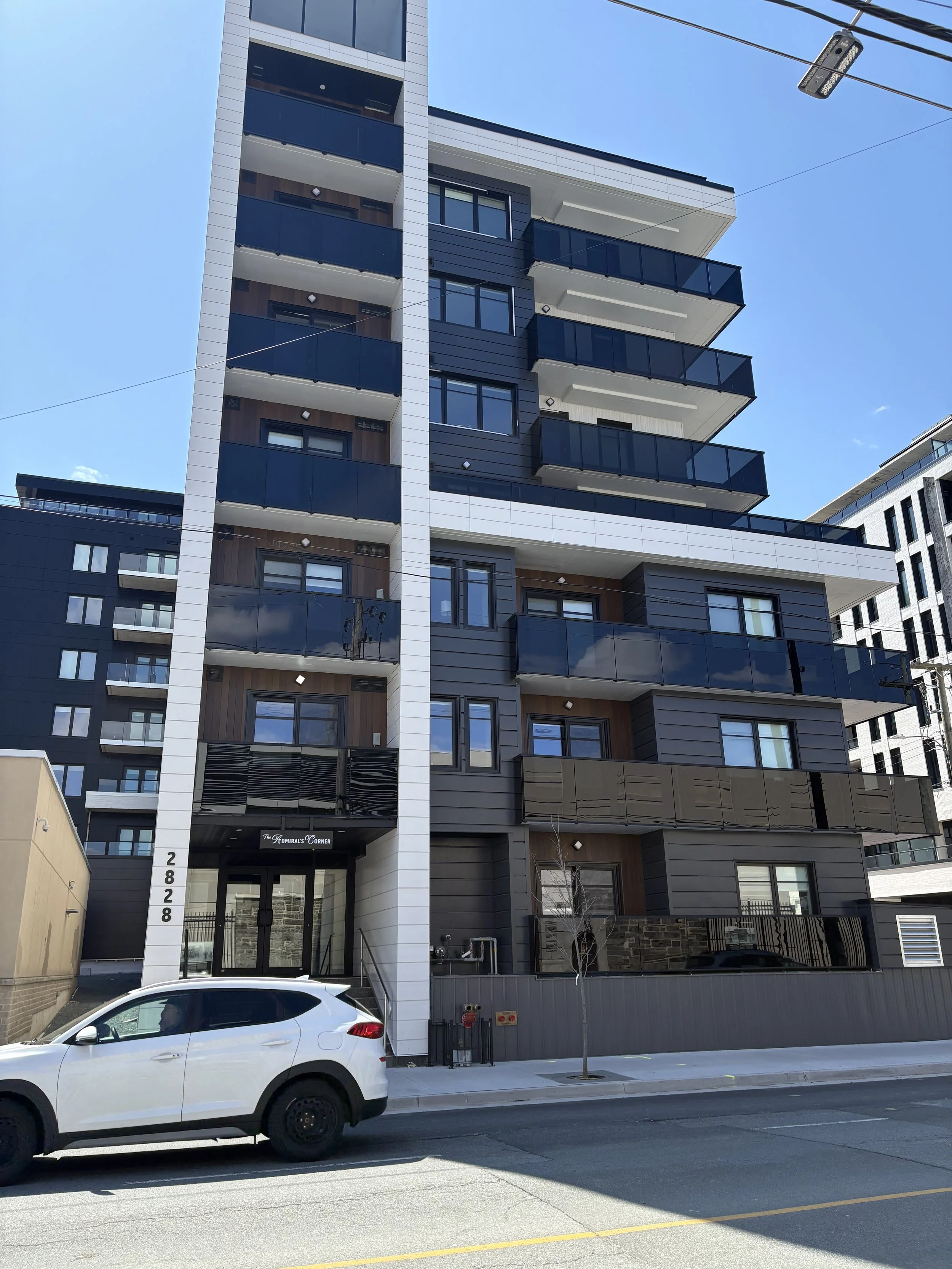 Bachelor Apartment • Admirals Corner, Halifax