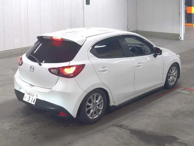 388054 2015 MAZDA DEMIO HATCHBACK 2.jpg