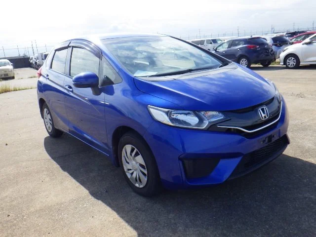 392398 2014 HONDA FIT HATCHBACK.jpg