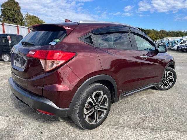 378617 2016 HONDA VEZEL SUV 2.jpg