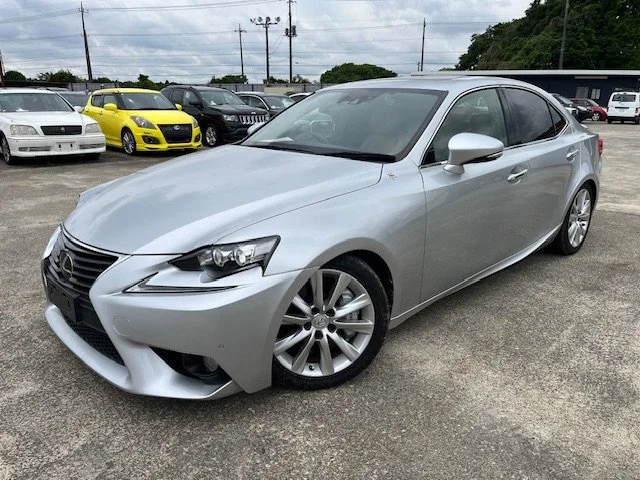 390384 2013 LEXUS IS SEDAN.jpg