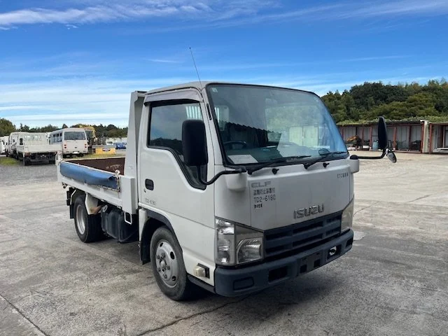 378004 2012 ISUZU ELF TRUCK.jpg