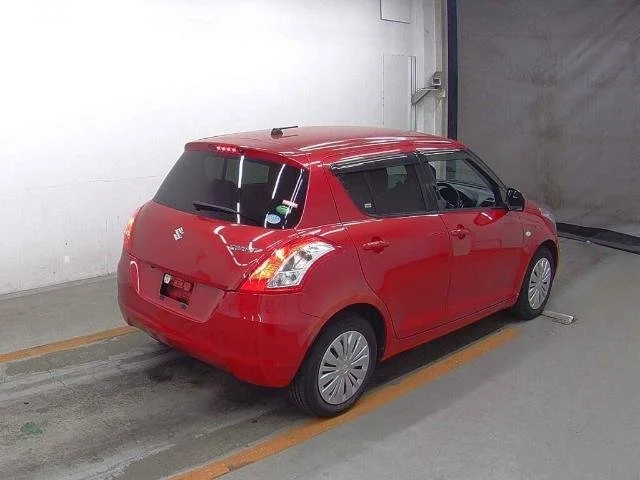 386140 2015 SUZUKI SWIFT HATCHBACK 2.jpg