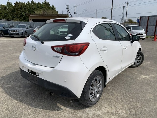 364783 2015 MAZDA DEMIO HATCHBACK 2.jpg