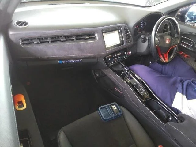 396484 2016 HONDA VEZEL SUV 3.jpg