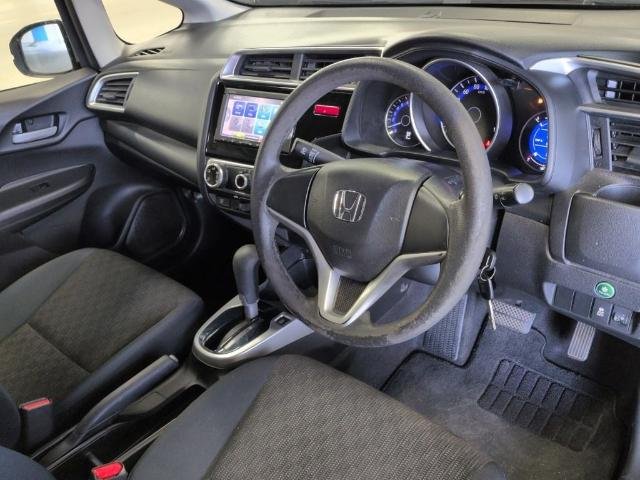 388053 2014 HONDA FIT HATCHBACK 3.jpg