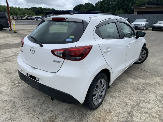 373730 2017 MAZDA DEMIO HATCHBACK 2.jpg