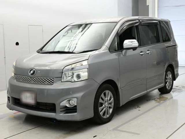 384958 2013 TOYOTA VOXY WAGON.jpg