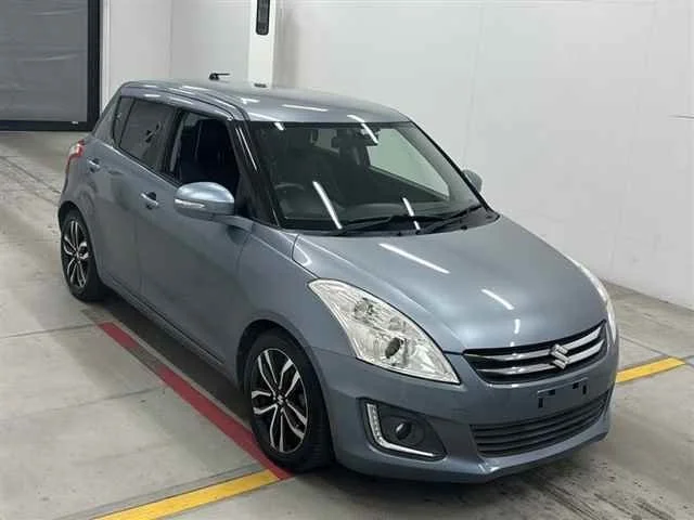385018 2015 SUZUKI SWIFT HATCHBACK.jpg