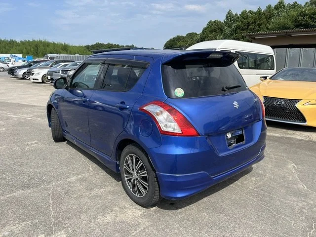 396828 2012 SUZUKI SWIFT HATCBACK 2.jpg
