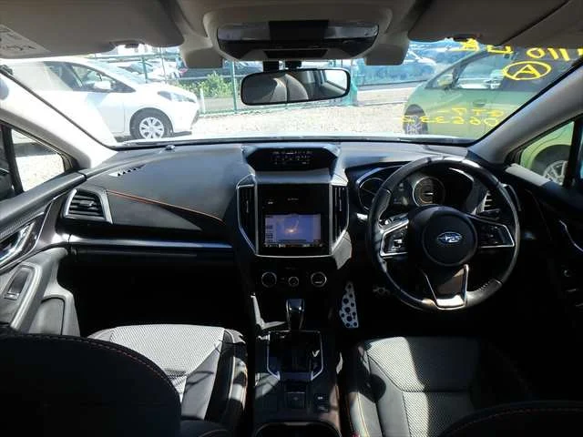 395251 2018 SUBARU XV SUV 3.jpg