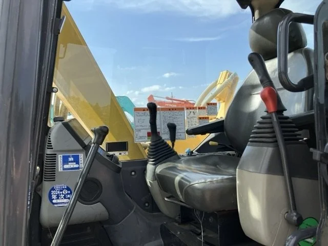390659 2014 KOMATSU KOMATSU EXCAVATOR 3.jpg