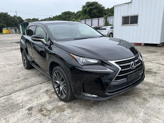 396448 2015 LEXUS NX300H SUV.jpg