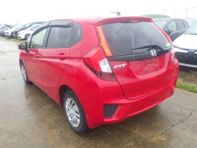 389584 2016 HONDA FIT HATCHBACK 2.jpg