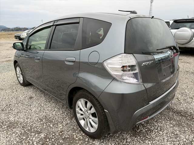 384856 2013 HONDA FIT HATCHBACK 2.jpg