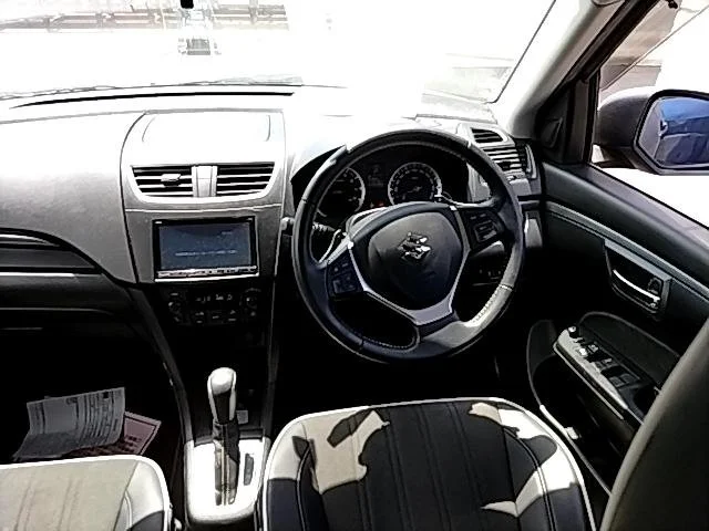 391253 2015 SUZUKI SWIFT HATCBACK 3.jpg