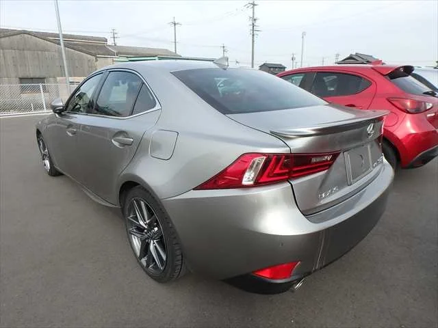 384795 2014 LEXUS IS SEDAN 2.jpg