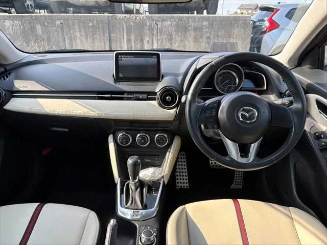 389630 2015 MAZDA DEMIO HATCHBACK 3.jpg